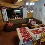 Drevenica Zapadne Tatry S Kupacou Kadou A Krbom Lejlighed *