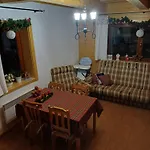Drevenica Zapadne Tatry S Kupacou Kadou A Krbom Žiar