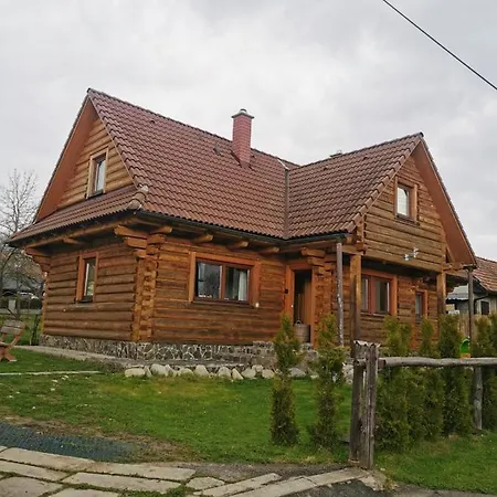 Drevenica Západné Tatry S Kúpacou Kaďou A Krbom