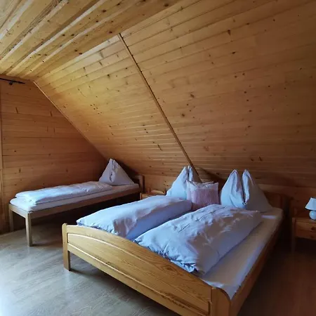 Drevenica Zapadne Tatry S Kupacou Kadou A Krbom Žiar
