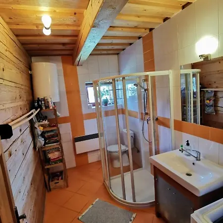 Drevenica Zapadne Tatry S Kupacou Kadou A Krbom Žiar