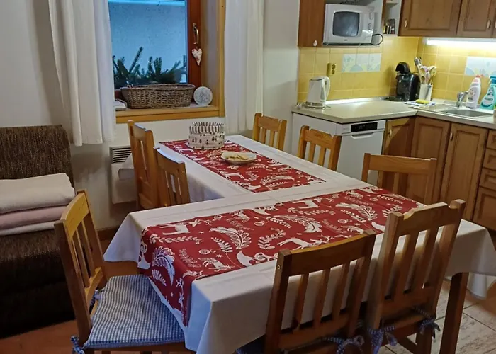 Drevenica Zapadne Tatry S Kupacou Kadou A Krbom * Zsár